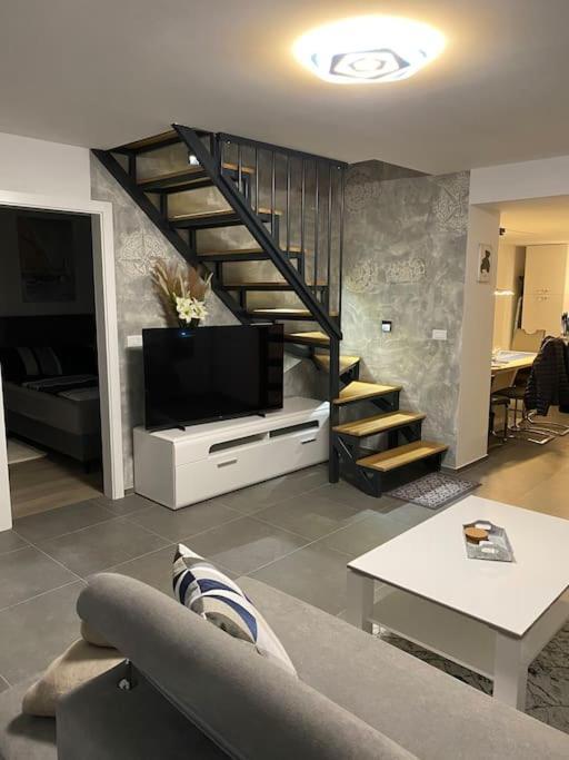 Apartment Mm22 Peroj Ngoại thất bức ảnh